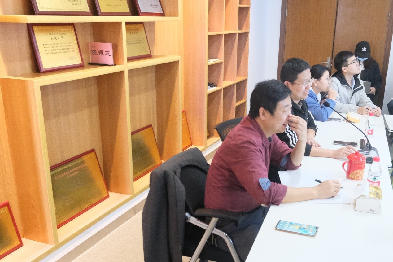 图片4.jpg 图片4.jpg